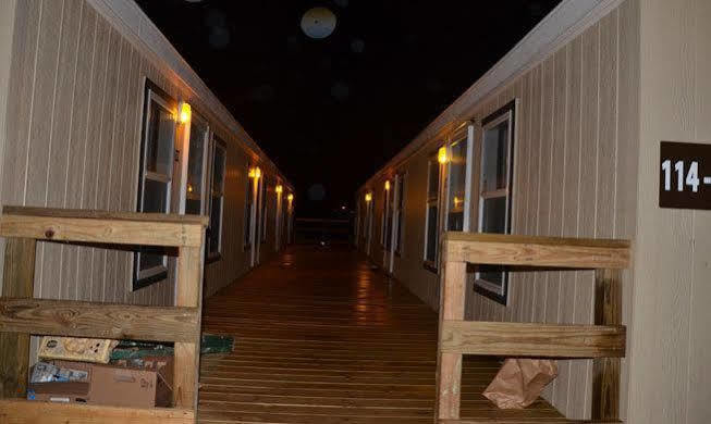 Dilley Lodge Екстер'єр фото